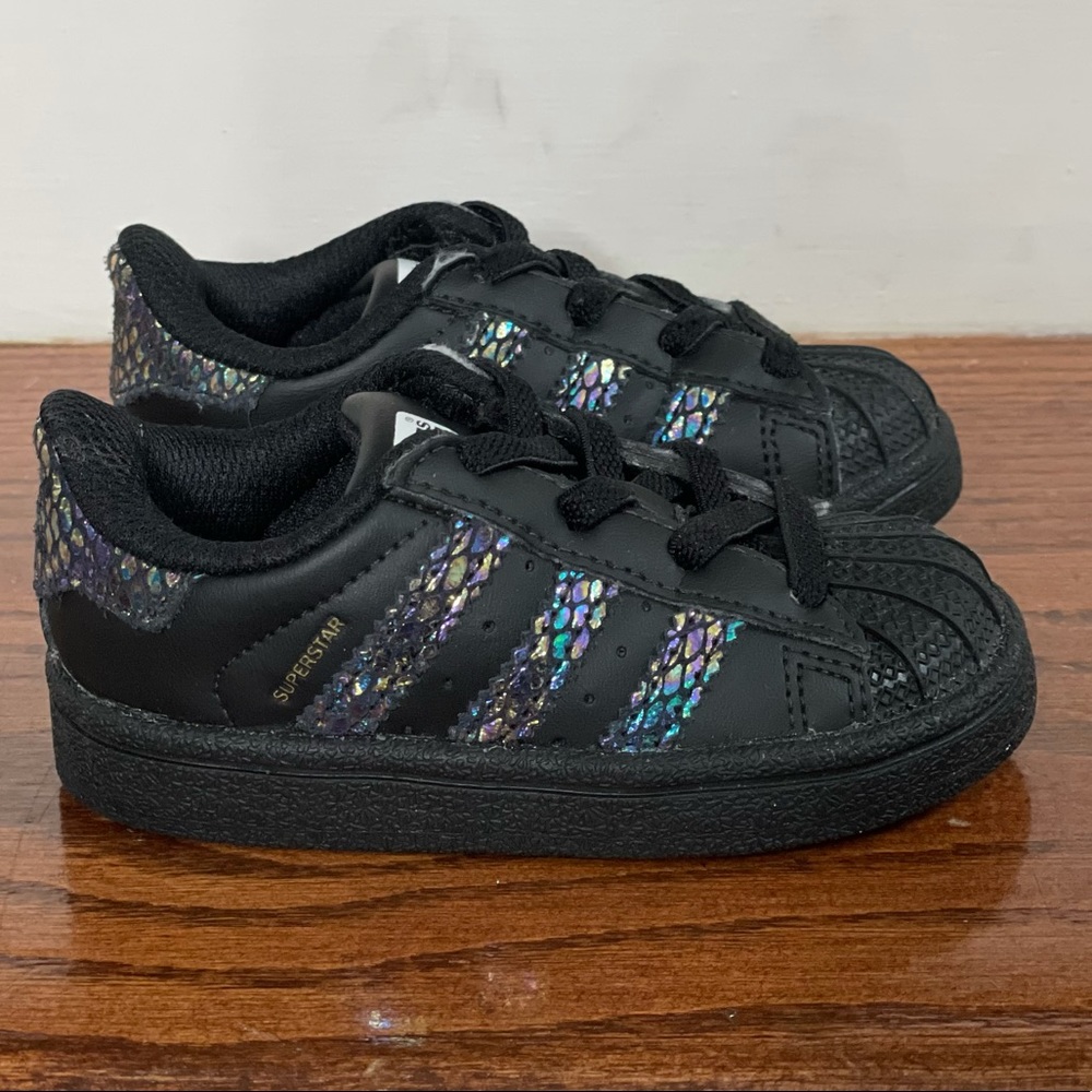 Baby Adidas Superstars Blk & Silver Metallic Sz 5K